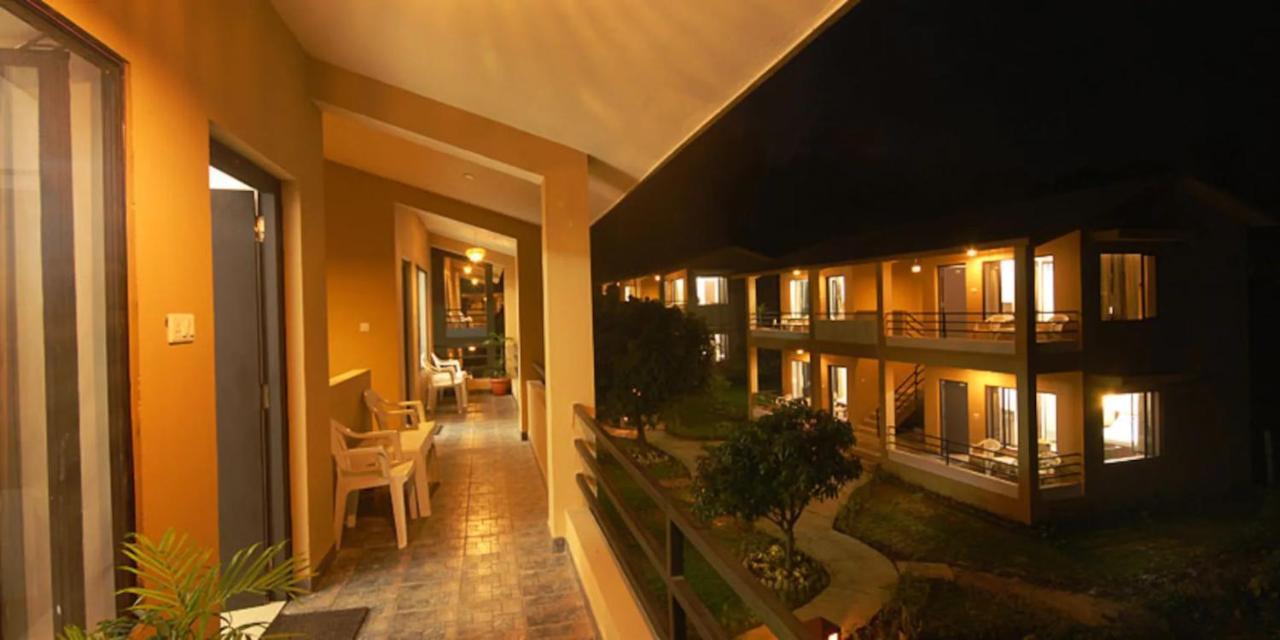 Corbett Aroma Park Hotell Rāmnagar Exteriör bild